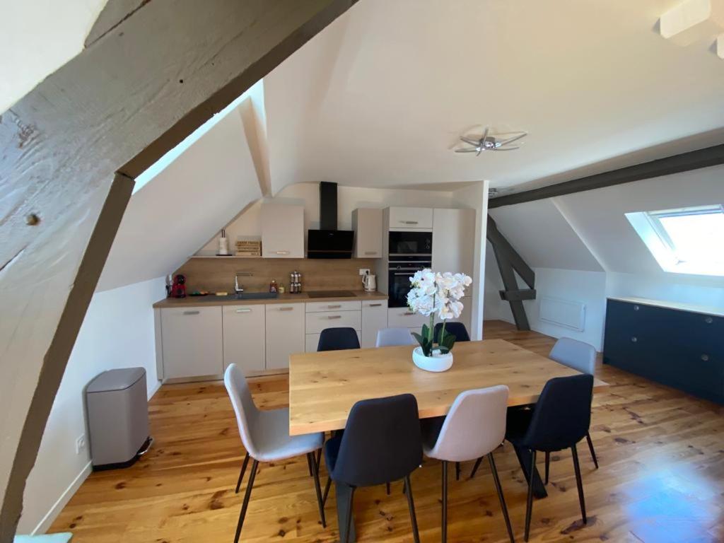 Appartement T3 En Plein Coeur Du Centre-Ville Соасонс Екстериор снимка